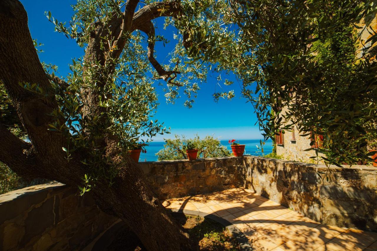Residenza Golfo Degli Ulivi Aparthotel Caprioli Exterior foto